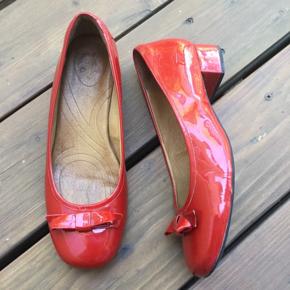 clarks red patent shoes